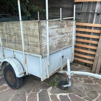 Carrello robusto con gancio traino 