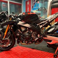 Aprilia rsv4 1100 factory 26