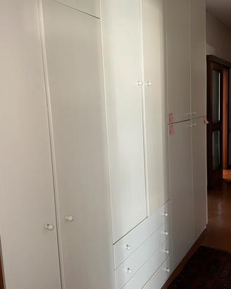 Armadio bianco