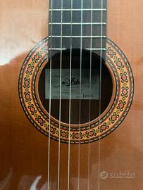 Chitarra classica ARIA 550