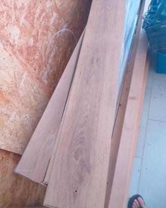 laminato parquet 30 mq circa 