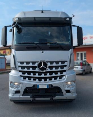 AUTOCARRO CON SISTEMA SCARRABILE PRIS-MAG SA26