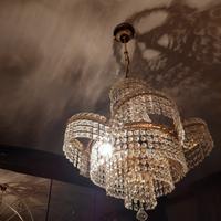 Lampadario e lumi in Swarovski 