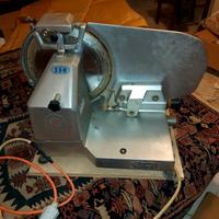 AFFETTATRICE PROFESSIONALE