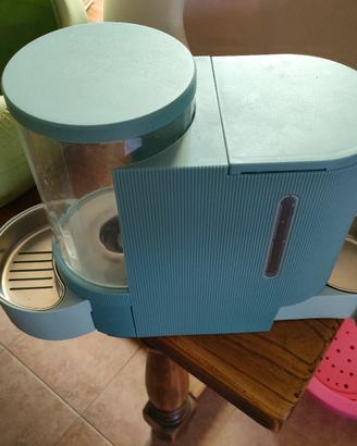 distributore cibo e acqua 