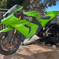 Kawasaki ZX10-R (04/05)