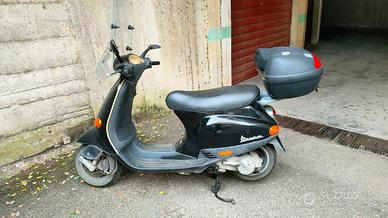 VespaET4  50cc (rara prima serie)del 2001 km35000