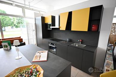 CUCINA MODERNA LIBERAMENTE SCAVOLINI