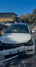 Polo R line incidentata