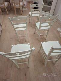 Sedie in legno bianche