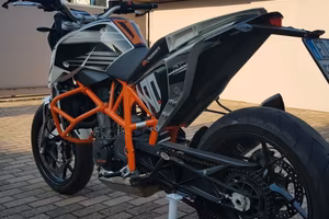 KTM 690 DUKE