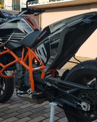 KTM 690 DUKE