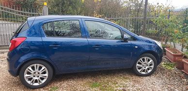 Opel corsa D 