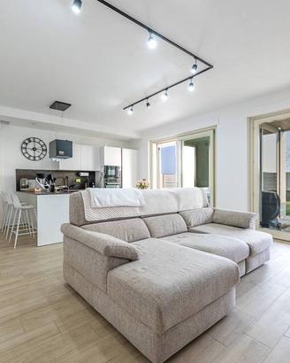 Appartamento di 136 m² con 4 locali e box auto a O