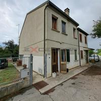 CAVARZERE - CASA ACCOSTATA CON SCOPERTO