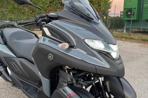 Tricity 300 (no patente moto)