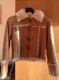 Giacca da donna beige corta