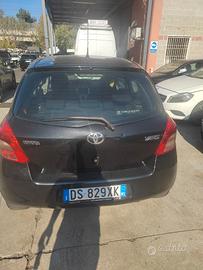 toyota yaris 1.0 3p benzina