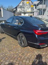 BMW 750i xDrive 2018 Full Optional Cerchi G20/21