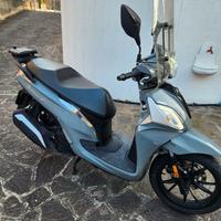 scooter Sym simphony St 125