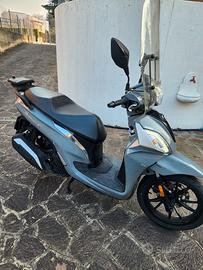 scooter Sym simphony St 125