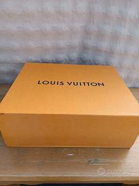 scatola Louise Vuitton 