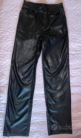 Pantalone in pelle da donna