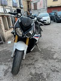 BMW s1000r