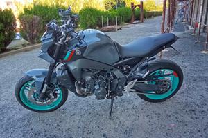 moto Yamaha MT09