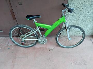 Bicicletta MTB Pininfarina 26" cambio Shimano