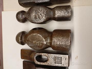 Martelli vecchi e antichi stock.