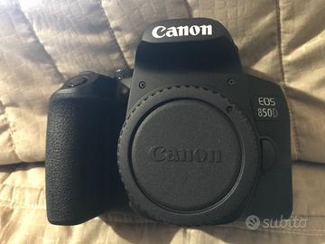 Canon EOS 850D macchina fotografica NUOVA