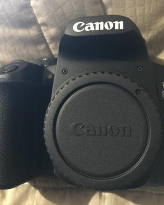 Canon EOS 850D macchina fotografica NUOVA