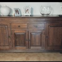 Credenza bassa stile arte povera