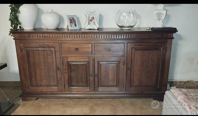 Credenza bassa stile arte povera