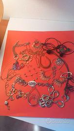 Catenine orecchini ciondoli a scatola chiusa