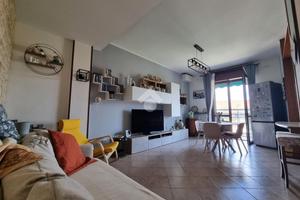3 LOCALI A CARUGATE