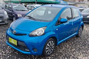 Toyota Aygo 1.0 12V VVT-i 5 porte Cool Soda Connec