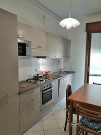 Viserba ampio appartamento a pochi passi dal mare