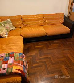 Divano con 5 sedute + penisola