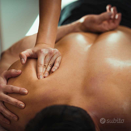 Estetista massaggiatrice olistica onicotecnica