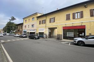 NEGOZIO A CASTIGLIONE DELLE STIVIERE
