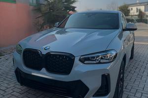 BMW X4    XDRIVE20I