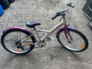 Bicicletta B Twin misura 24