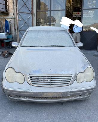 Ricambi Mercedes-Benz C200 CDI 143cv del 2003