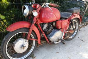 MOTO Guzzi Lodola 235