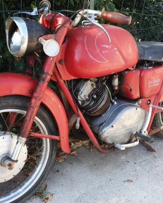 MOTO Guzzi Lodola 235