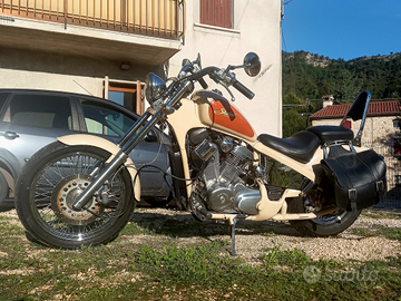 Honda shadow vt600c