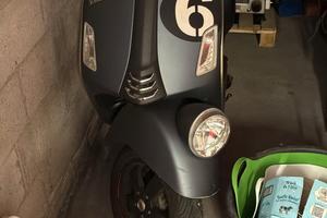 Vespa edizione limitata