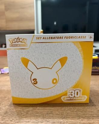 etb pokemon 30°anniversario vuota box da collezion